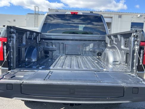 New 2025 Ford F150 Lightning Flash image 25