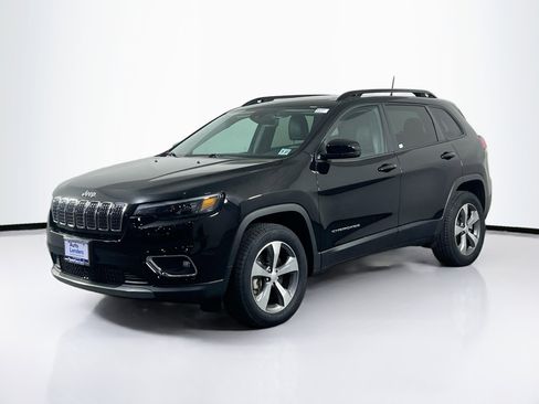 Used 2022 Jeep Cherokee Limited image 1