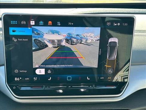 Used 2024 Volkswagen ID.4 Pro image 22