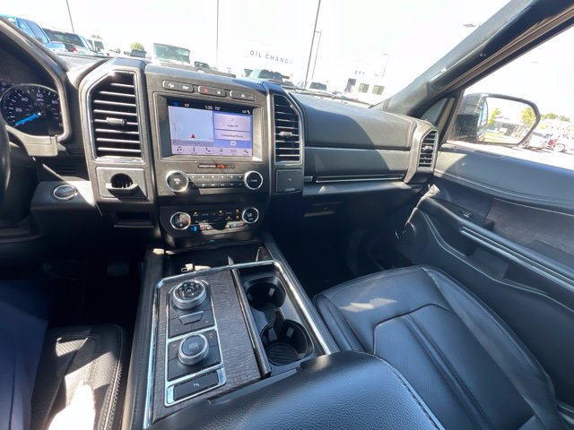 Used 2019 Ford Expedition Limited w/ Equipment Group 301A AWD/4WD image 11