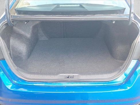 Used 2025 Nissan Altima 2.5 SV image 6