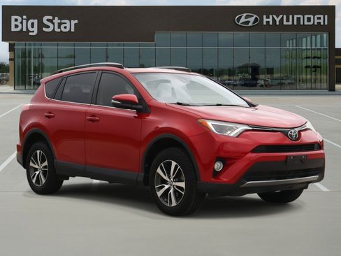 Used 2017 Toyota RAV4 XLE image 6