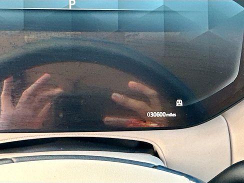 Used 2024 Land Rover Range Rover SE image 12