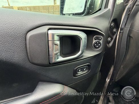 Used 2018 Jeep Wrangler Unlimited Rubicon image 10