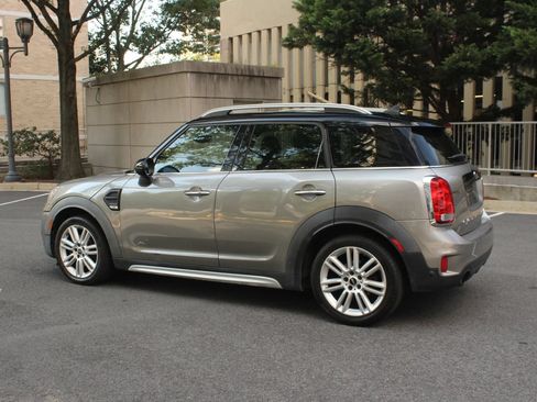 Used 2018 MINI Cooper Countryman ALL4 AWD/4WD image 9