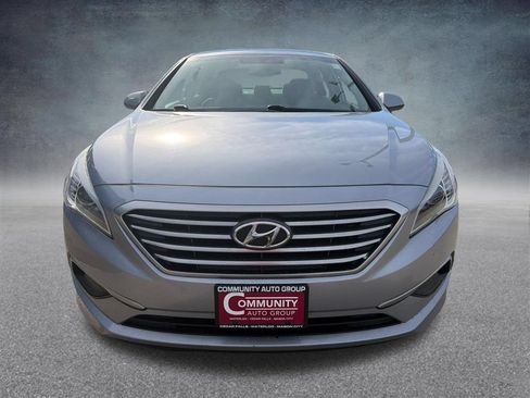 Used 2017 Hyundai Sonata SE FWD image 8