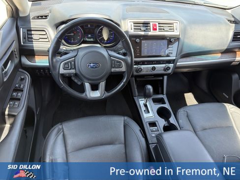 Used 2016 Subaru Outback 2.5i Limited AWD/4WD image 9