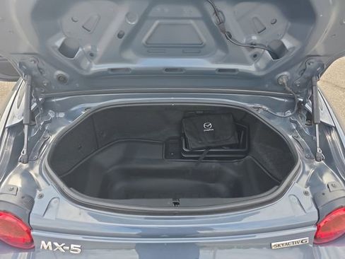 Used 2021 MAZDA MX-5 Miata RF Grand Touring image 9