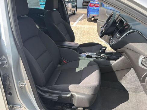 Used 2022 Chevrolet Malibu LT FWD image 18