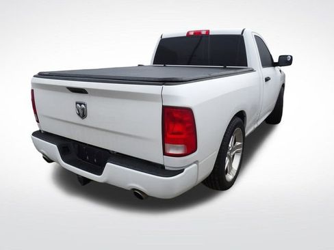 Used 2018 RAM 1500 Express image 8