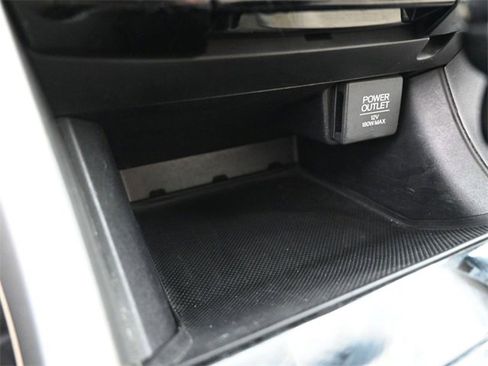 Used 2016 Honda Accord Touring image 6