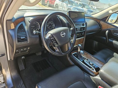 Used 2024 Nissan Armada SL image 13