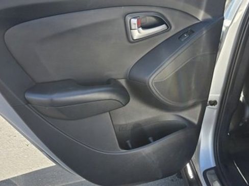 Used 2013 Hyundai Tucson Limited w/ Premium Pkg image 10