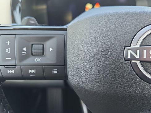 New 2026 Nissan Pathfinder SL AWD/4WD image 17