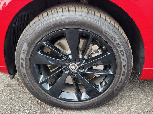 Certified 2026 Jaguar F-PACE R-Dynamic S AWD/4WD image 24