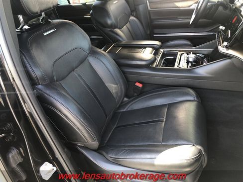 Used 2022 Jeep Grand Wagoneer Series I AWD/4WD image 24