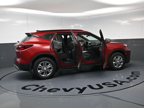 Used 2020 Chevrolet Blazer LT FWD image 16