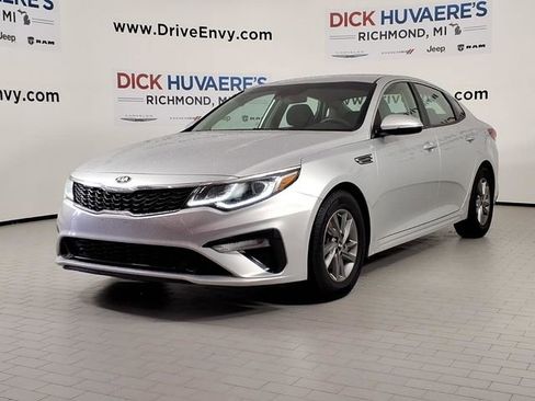 Used 2020 Kia Optima LX FWD image 1