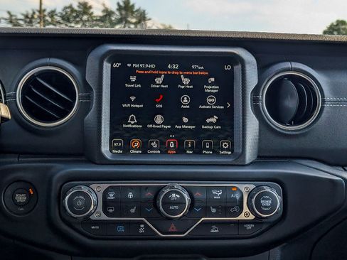 Used 2023 Jeep Wrangler Unlimited Sahara w/ Cold Weather Group AWD/4WD image 21
