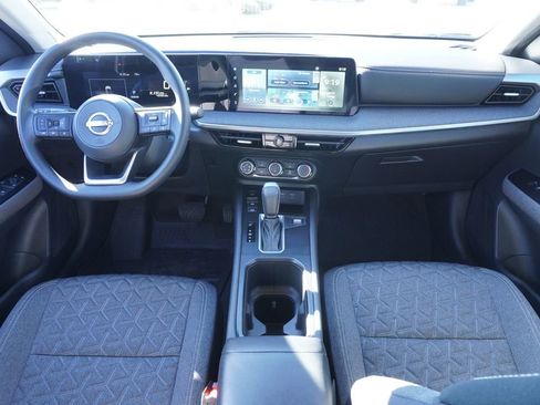 Certified 2025 Nissan Kicks SV w/ SV Premium Package image 11