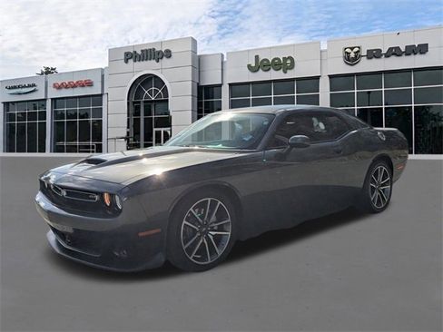 Certified 2023 Dodge Challenger GT w/ Plus Package image 7