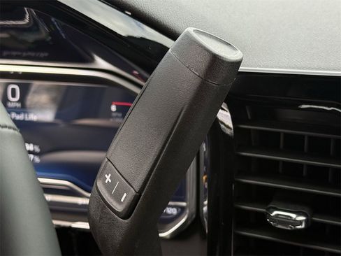 Certified 2025 Chevrolet Silverado 2500 LTZ w/ LTZ Plus Package image 18