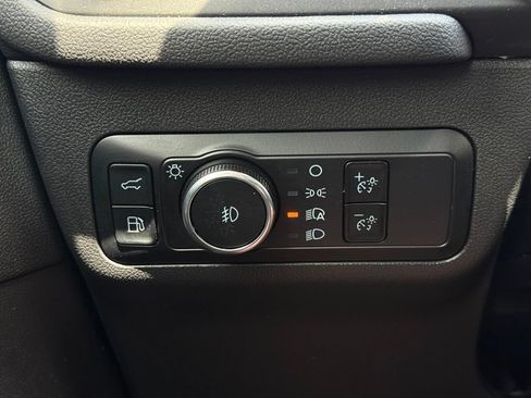 Used 2023 Ford Escape Platinum AWD/4WD image 20
