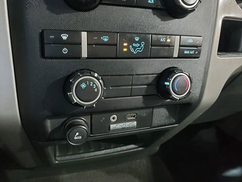 Used 2011 Ford F150 XLT w/ XLT Chrome Pkg image 34