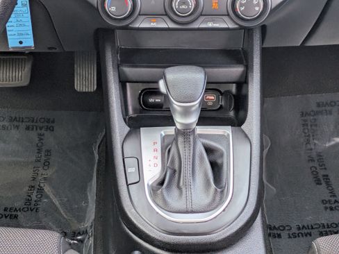Used 2024 Kia Forte LXS FWD image 19