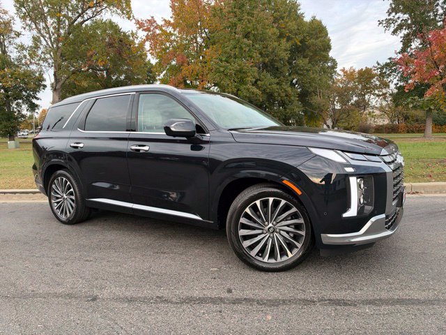 Used 2024 Hyundai Palisade Calligraphy AWD/4WD image 2