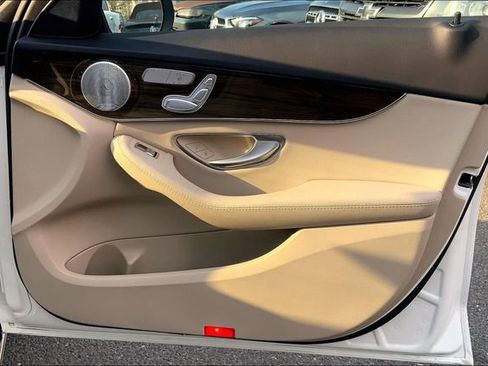 Used 2018 Mercedes-Benz C 300 4MATIC Sedan image 19