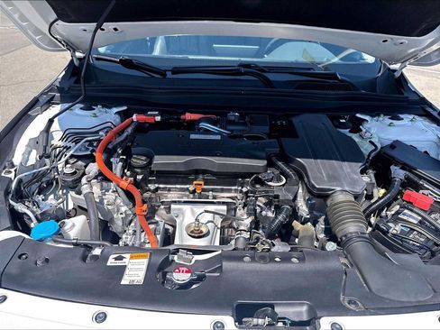 Used 2020 Honda Accord Touring image 12