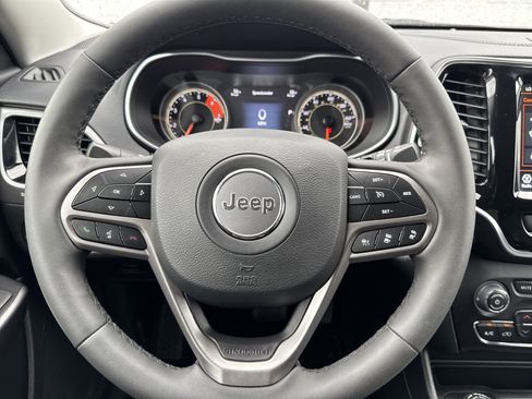 Used 2022 Jeep Cherokee Limited image 14