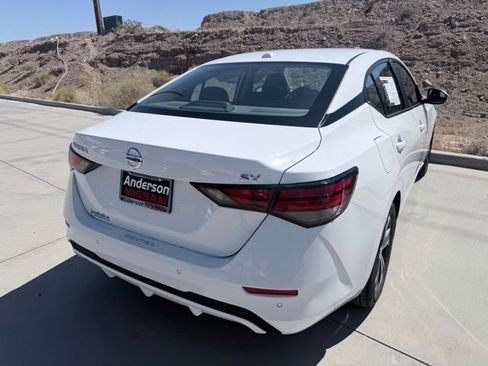 Certified 2022 Nissan Sentra SV w/ Trunk Package FWD image 8