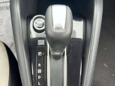 Used 2021 Nissan Versa SV FWD image 28