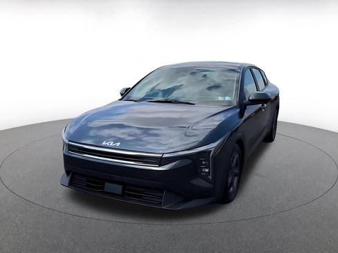 Used 2025 Kia K4 FWD image 6