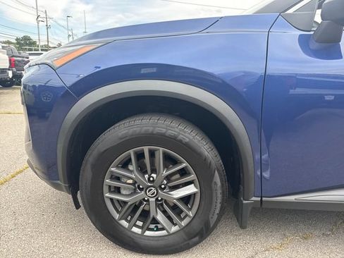 Used 2021 Nissan Rogue S FWD image 10