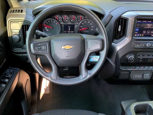 Used 2021 Chevrolet Silverado 1500 Custom RWD image 6