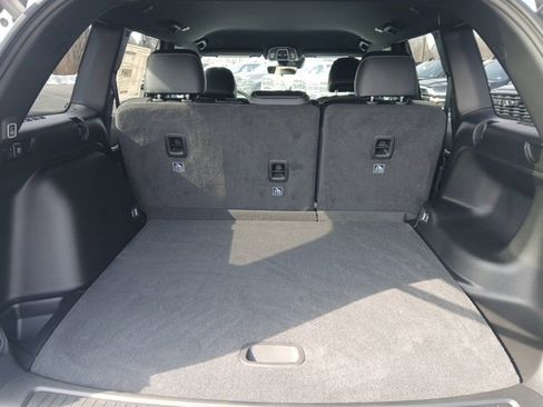 New 2026 Jeep Grand Cherokee Altitude image 9