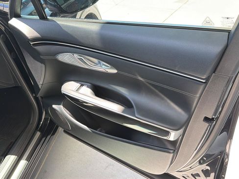 Used 2023 Genesis GV70 2.5T AWD/4WD image 14