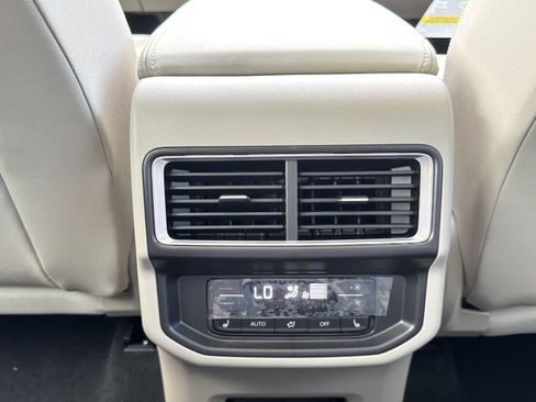 New 2026 Volkswagen Atlas SEL Premium R-Line AWD/4WD image 17