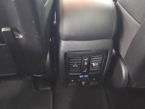 Used 2020 Jeep Grand Cherokee High Altitude AWD/4WD image 16