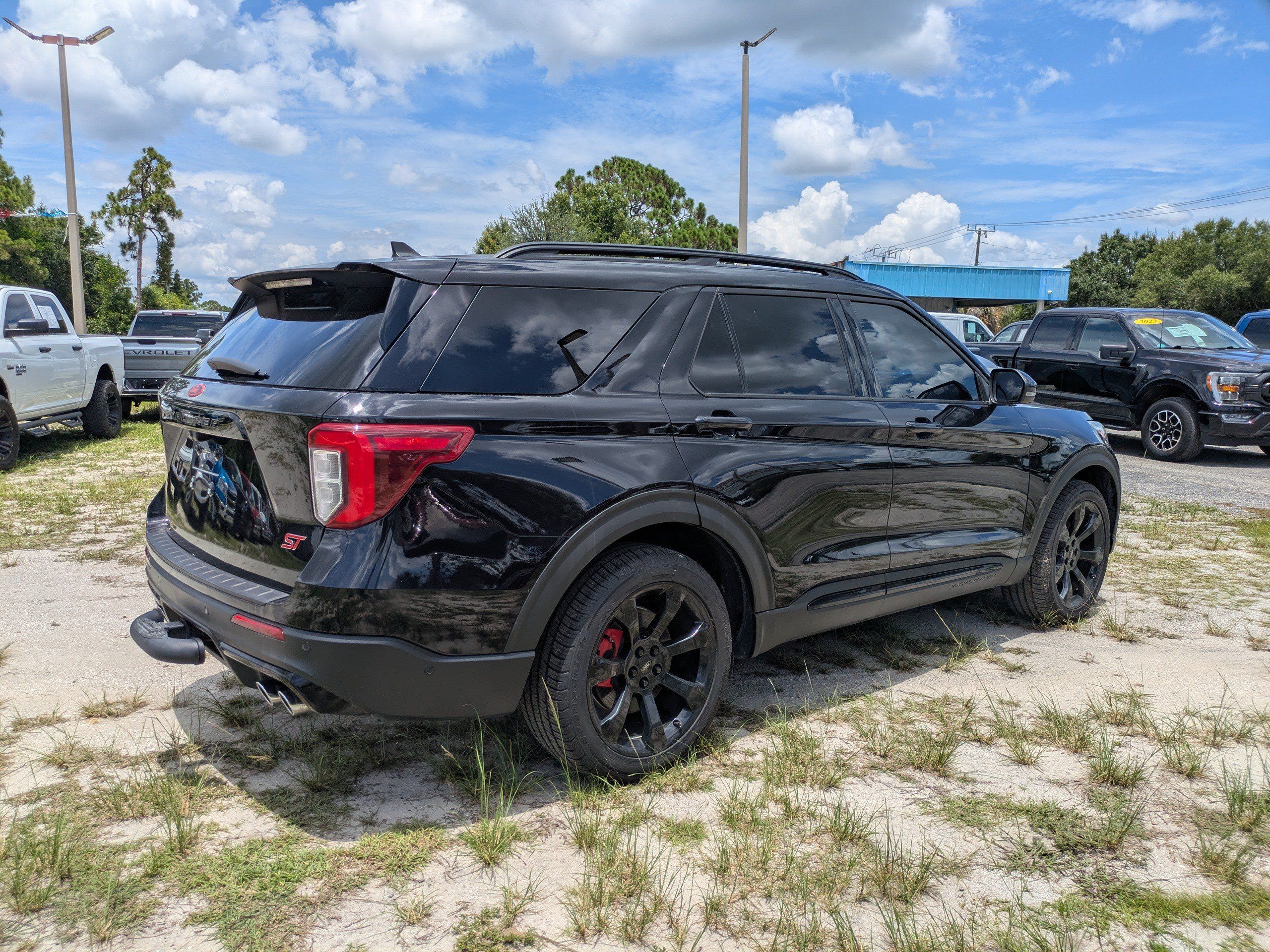 Used 2021 Ford Explorer ST w/ Equipment Group 401A AWD/4WD image 4