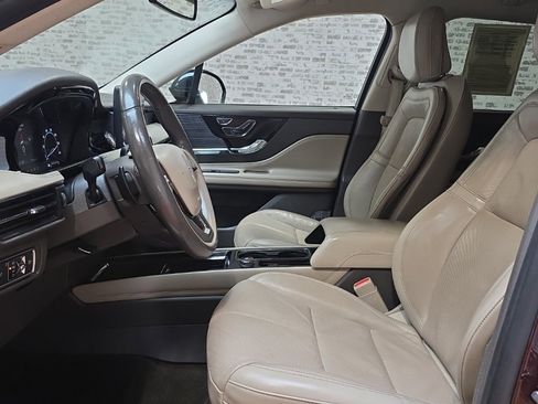 Used 2020 Lincoln Corsair FWD w/ Premium Package image 25