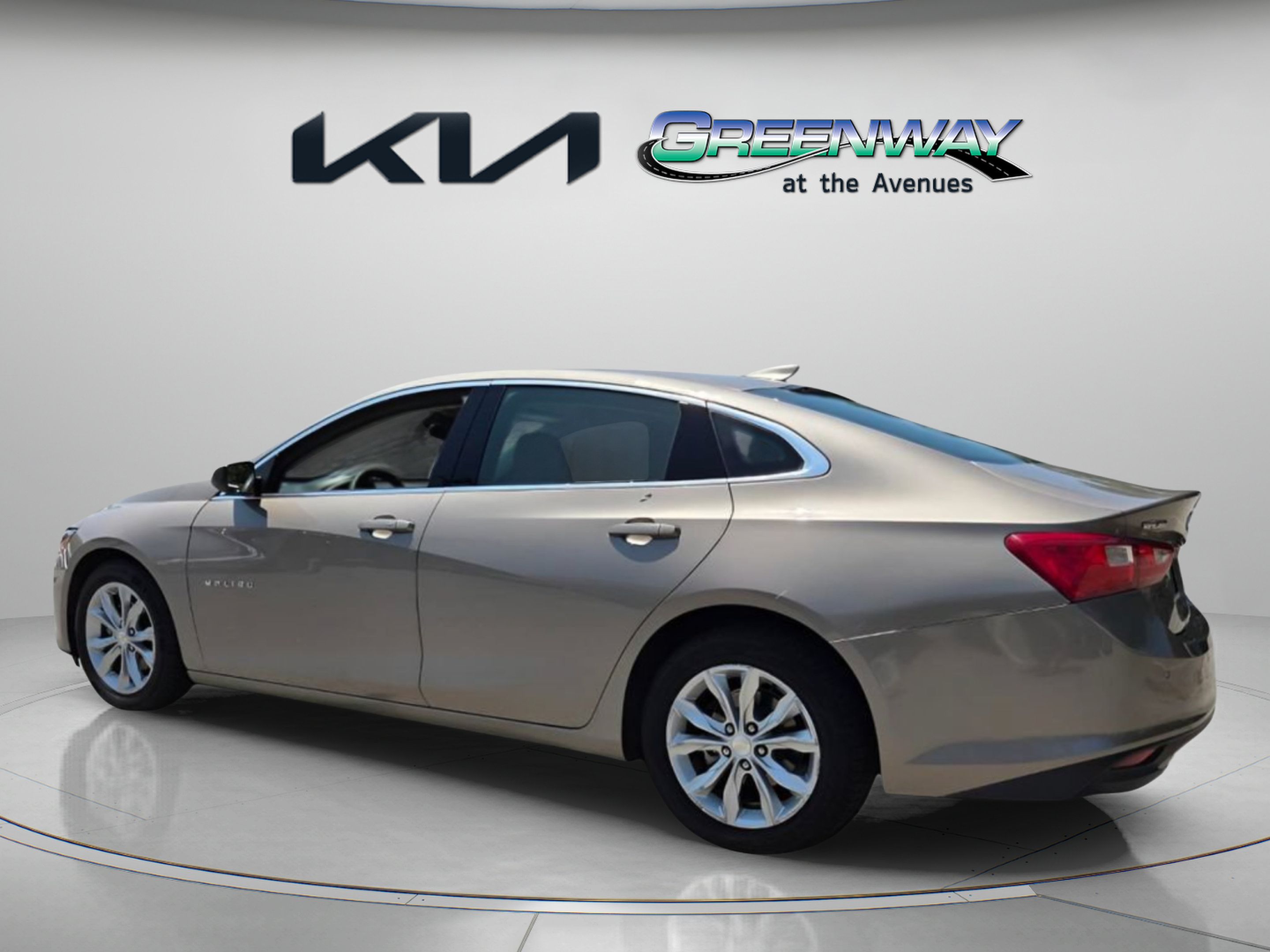 Used 2024 Chevrolet Malibu LT FWD image 5