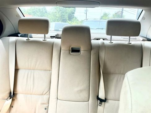 Used 2010 BMW 535i xDrive Sedan AWD/4WD image 11