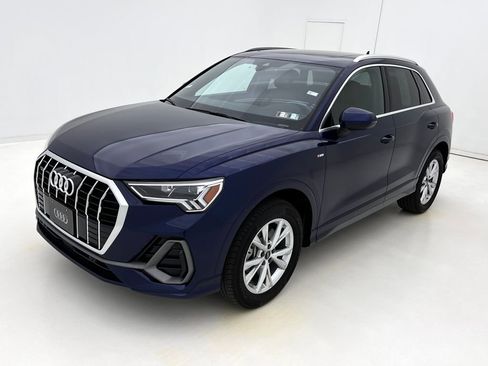 Used 2024 Audi Q3 2.0T Premium image 4