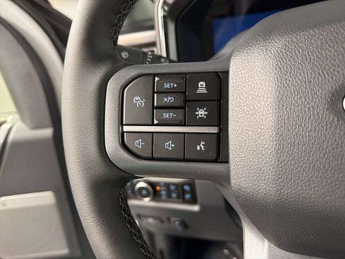 New 2026 Ford F250 Lariat w/ Black Appearance Package AWD/4WD image 18