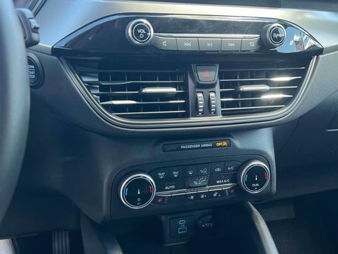 Used 2023 Ford Escape Active AWD/4WD image 12