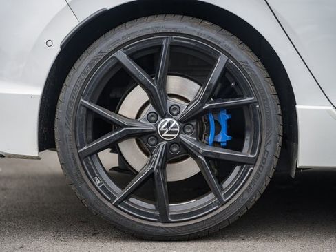 Used 2023 Volkswagen Golf 20th Anniversary Edition image 23